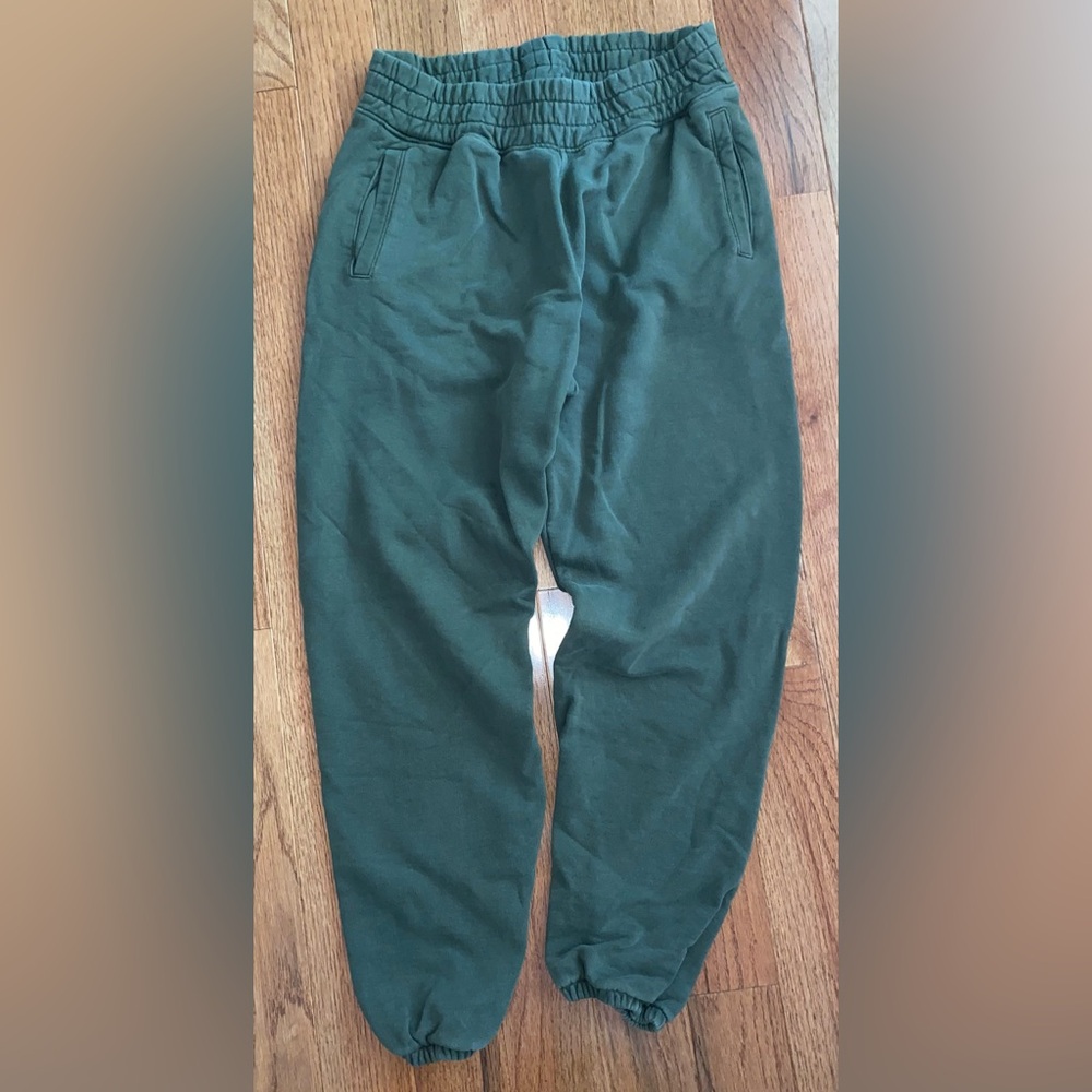 Offline by aerie green jogger, small